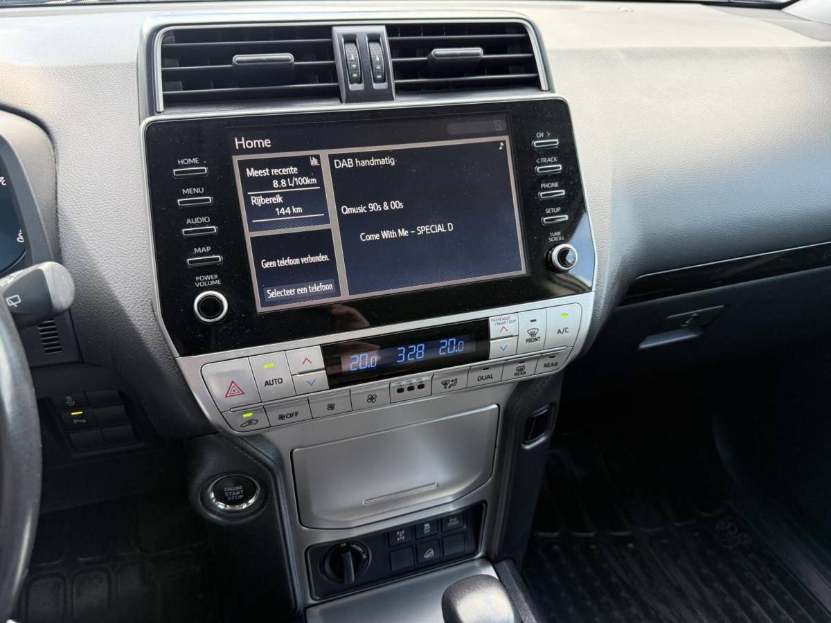 Toyota Land Cruiser Toyota Land Cruiser 2.8 D-4D-F Challenger A/T Van Trekhaak