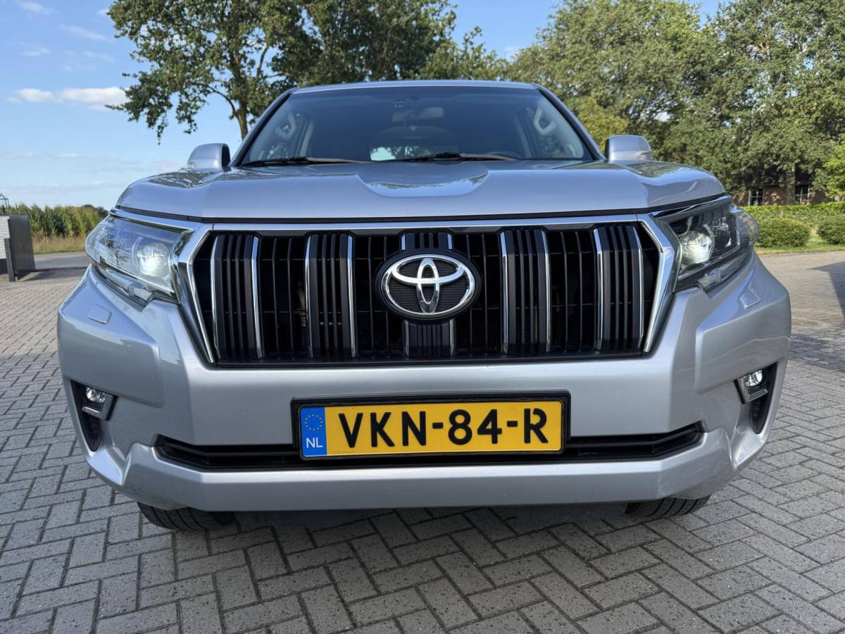 Toyota Land Cruiser Toyota Land Cruiser 2.8 D-4D-F Challenger A/T Van Trekhaak