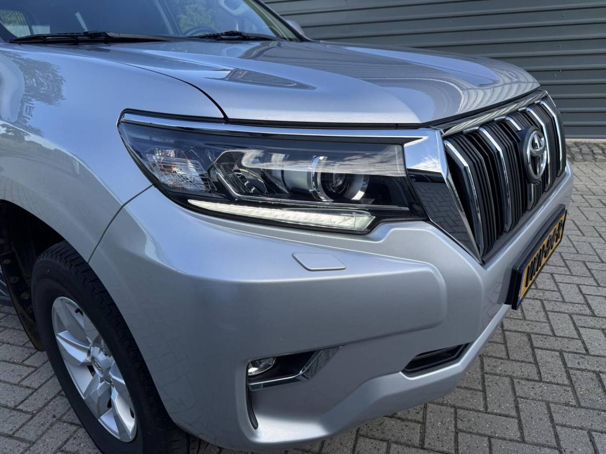 Toyota Land Cruiser Toyota Land Cruiser 2.8 D-4D-F Challenger A/T Van Trekhaak