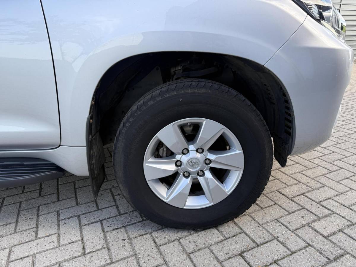 Toyota Land Cruiser Toyota Land Cruiser 2.8 D-4D-F Challenger A/T Van Trekhaak