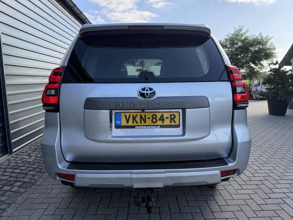 Toyota Land Cruiser Toyota Land Cruiser 2.8 D-4D-F Challenger A/T Van Trekhaak