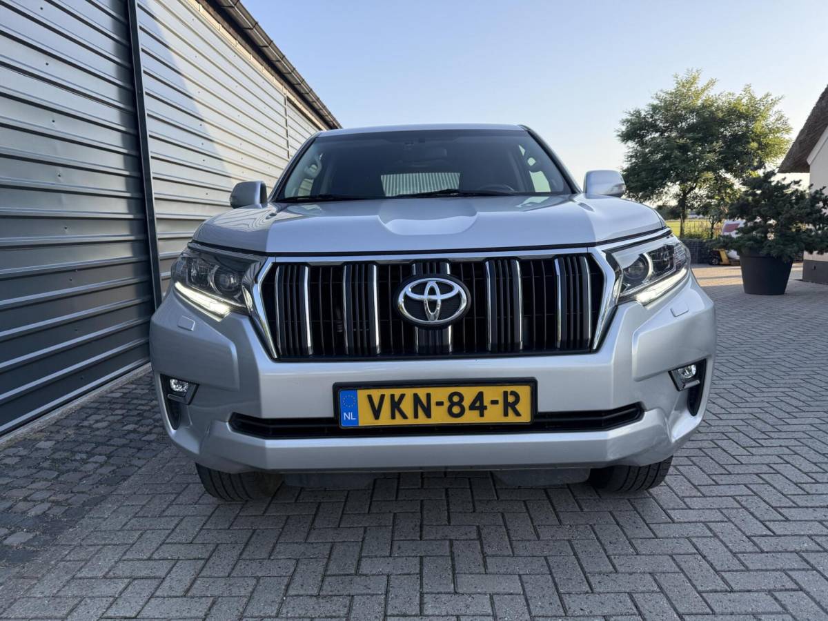 Toyota Land Cruiser Toyota Land Cruiser 2.8 D-4D-F Challenger A/T Van Trekhaak