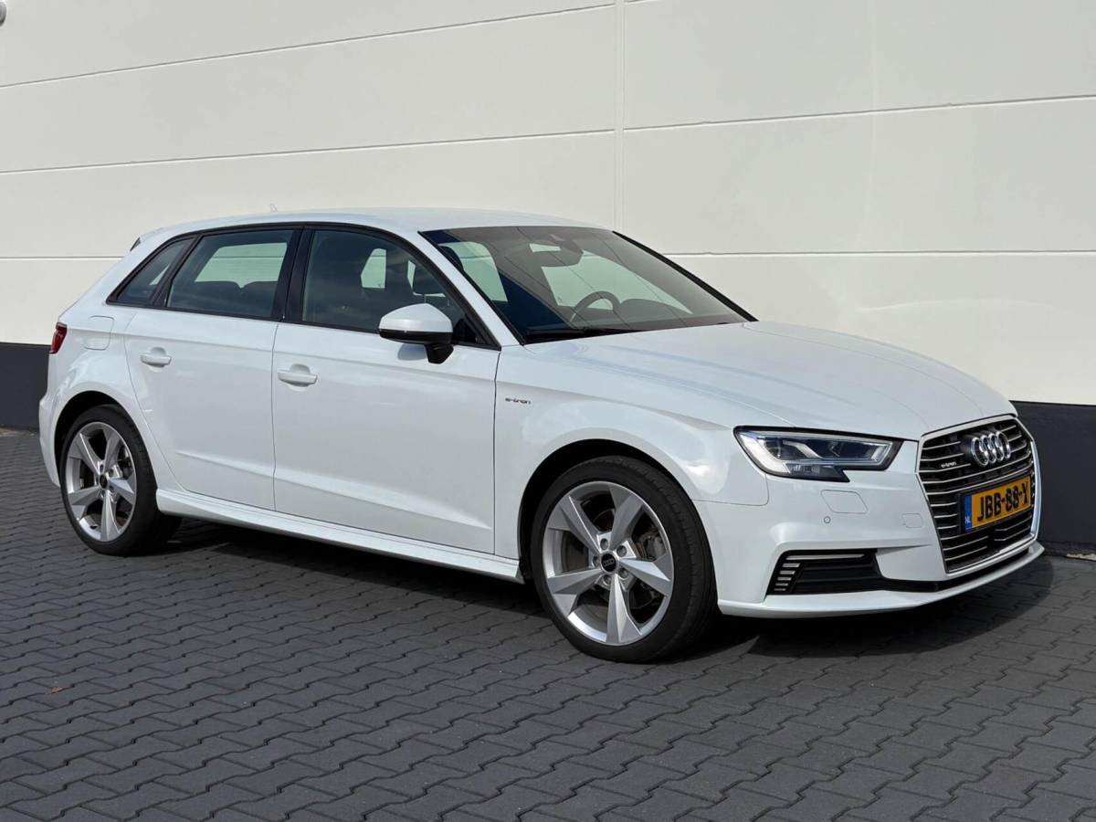 Audi A3 Audi A3 Sportback 1.4 E-tron 204pk Sport Pro Line plus | S-line interieur | Carplay | Virtual cockpit