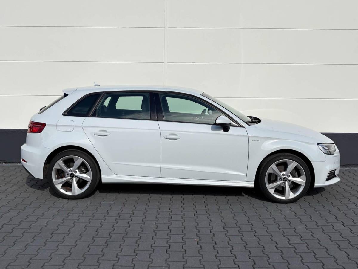 Audi A3 Audi A3 Sportback 1.4 E-tron 204pk Sport Pro Line plus | S-line interieur | Carplay | Virtual cockpit