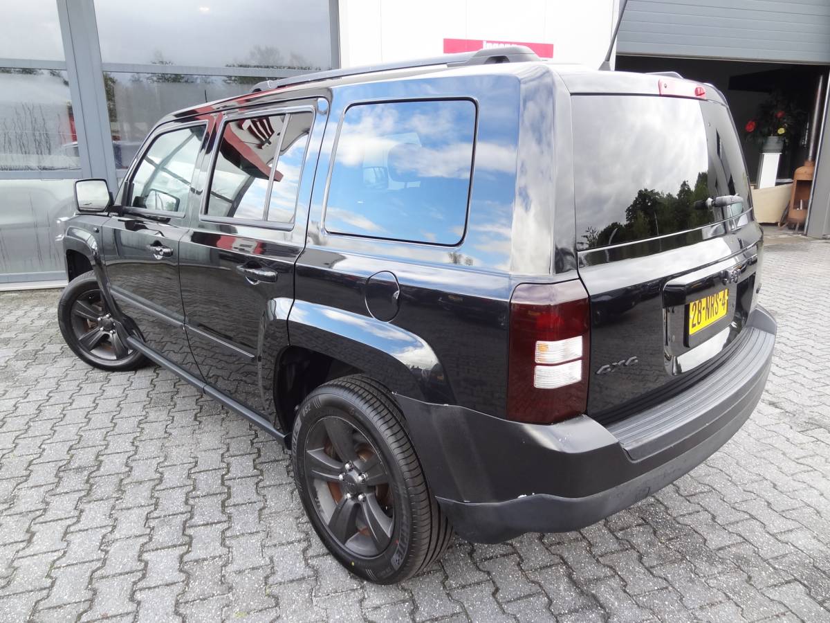 Jeep Patriot Jeep Patriot 2.4 Limited Liberty | NL-AUTO | CRUISE | 4×4 | AIRCO | STOELVERW. |