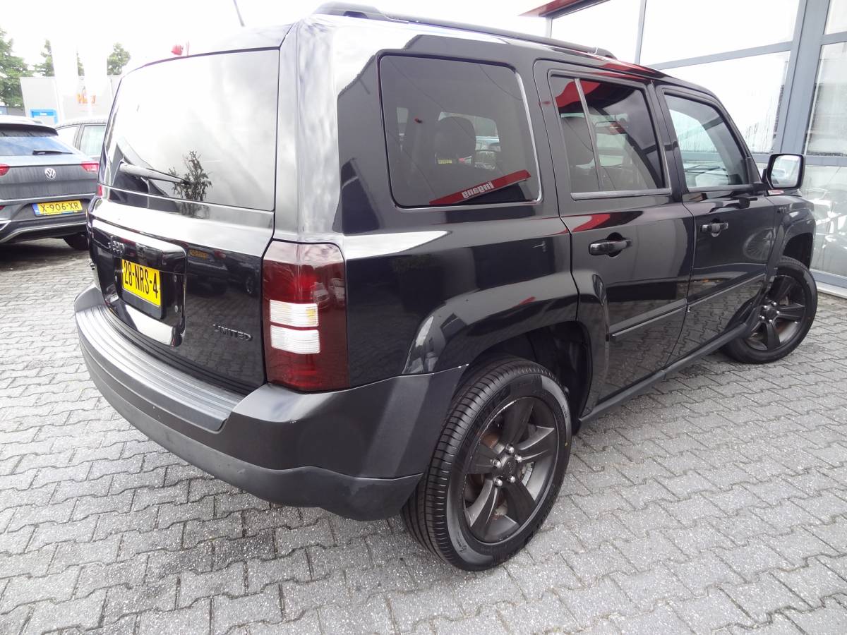 Jeep Patriot Jeep Patriot 2.4 Limited Liberty | NL-AUTO | CRUISE | 4×4 | AIRCO | STOELVERW. |