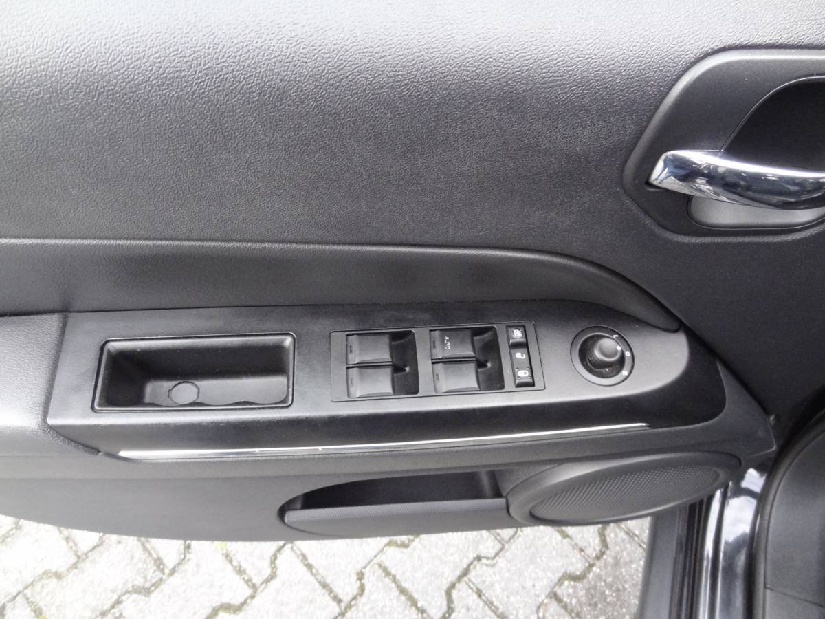 Jeep Patriot Jeep Patriot 2.4 Limited Liberty | NL-AUTO | CRUISE | 4×4 | AIRCO | STOELVERW. |