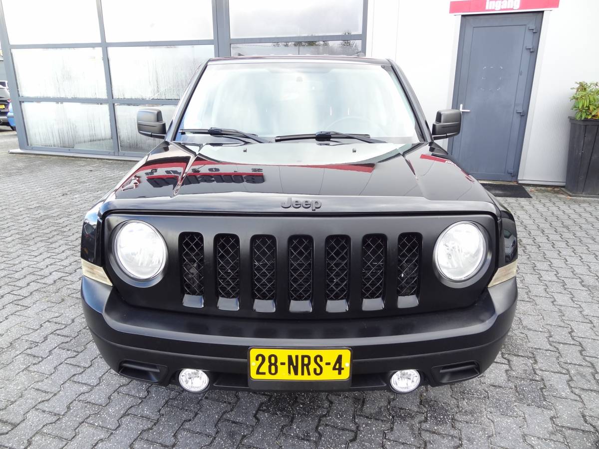 Jeep Patriot Jeep Patriot 2.4 Limited Liberty | NL-AUTO | CRUISE | 4×4 | AIRCO | STOELVERW. |