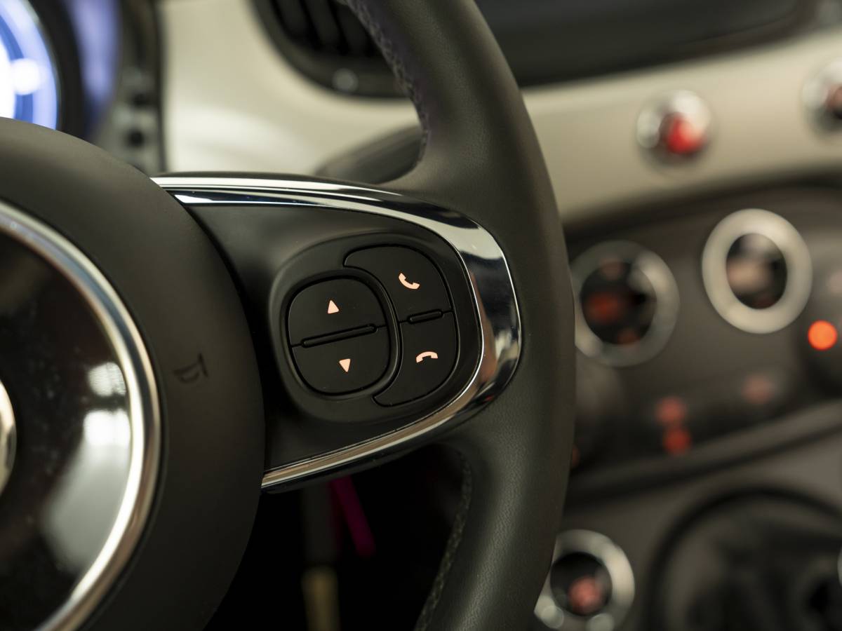 Fiat 500 Fiat 500 1.0 Hybrid Launch Edition, NAV, powder pink, incl garantie
