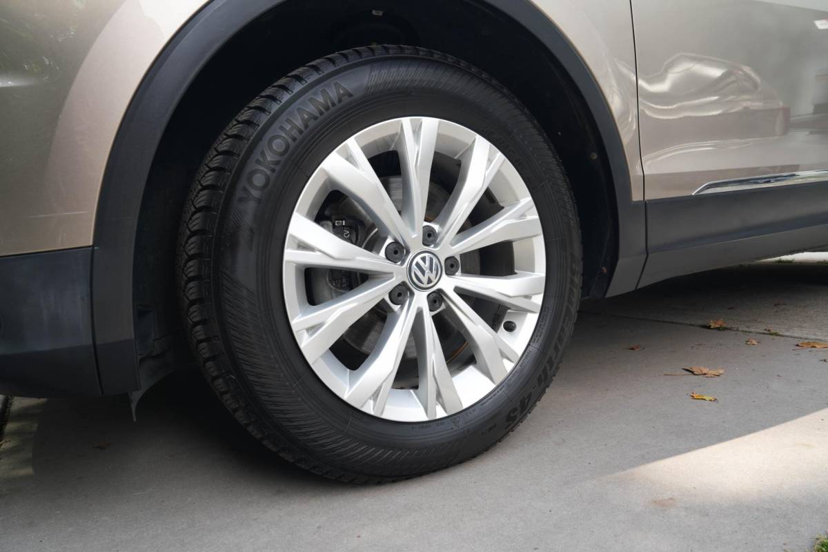 Volkswagen Tiguan Volkswagen Tiguan 1.4 TSI ACT Highline | Keyles | Navigatie | ACC | Bluetooth