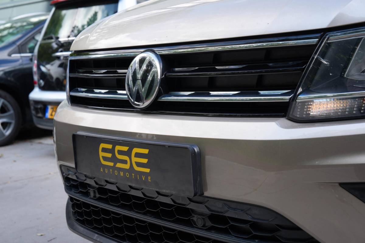 Volkswagen Tiguan Volkswagen Tiguan 1.4 TSI ACT Highline | Keyles | Navigatie | ACC | Bluetooth