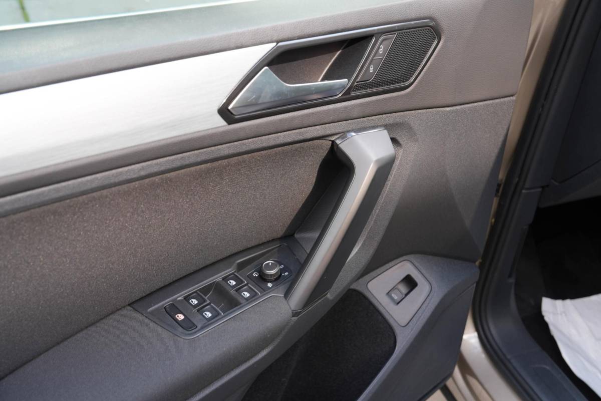 Volkswagen Tiguan Volkswagen Tiguan 1.4 TSI ACT Highline | Keyles | Navigatie | ACC | Bluetooth