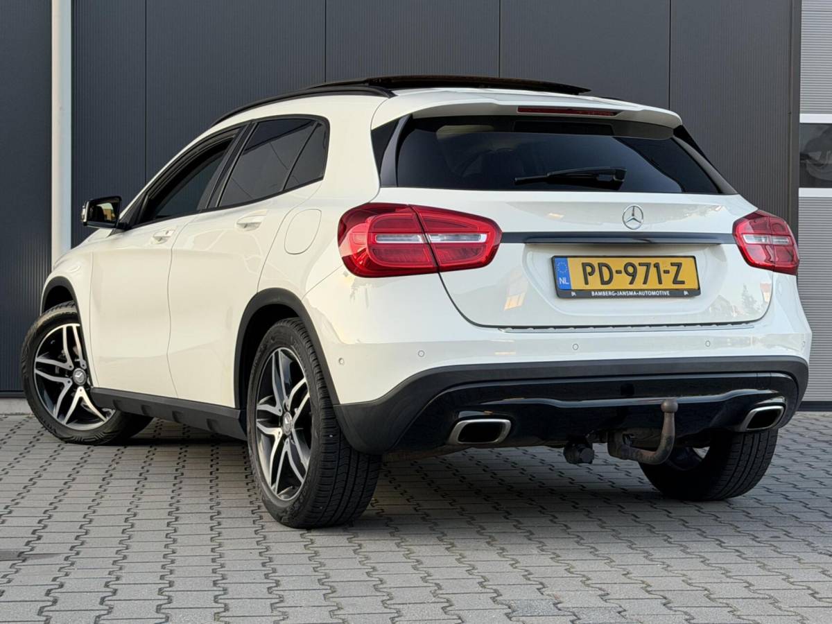 Mercedes-Benz GLA Mercedes GLA-klasse 180|carplay|pano|trekhaak