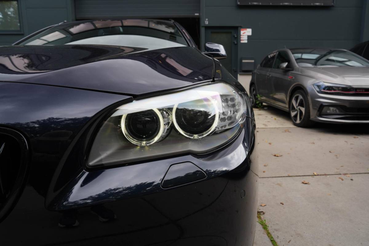 BMW 5 Serie BMW 5-serie Touring 530i M-Sport | Panorama | Cruise | Navigatie | Leder