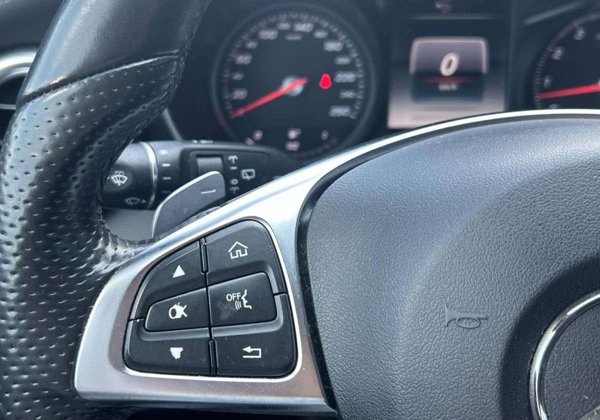 Mercedes-Benz C-Klasse Mercedes-Benz C-klasse Estate 400 4MATIC Prestige 333PK | AMG | AUTOMAAT | Onderhoudshistorie | Burmester Audio | Stoelverkoeling | Stoelverwarming | Parkeersensoren | Lederen Bekleding | Elektrische Stoel | Elektrische Achterklep | 18 Inch | All Season |