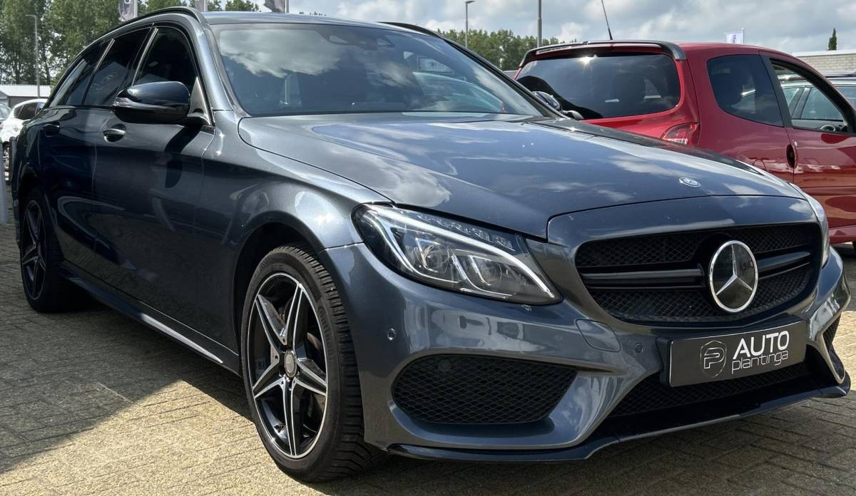 Mercedes-Benz C-Klasse Mercedes-Benz C-klasse Estate 400 4MATIC Prestige 333PK | AMG | AUTOMAAT | Onderhoudshistorie | Burmester Audio | Stoelverkoeling | Stoelverwarming | Parkeersensoren | Lederen Bekleding | Elektrische Stoel | Elektrische Achterklep | 18 Inch | All Season |