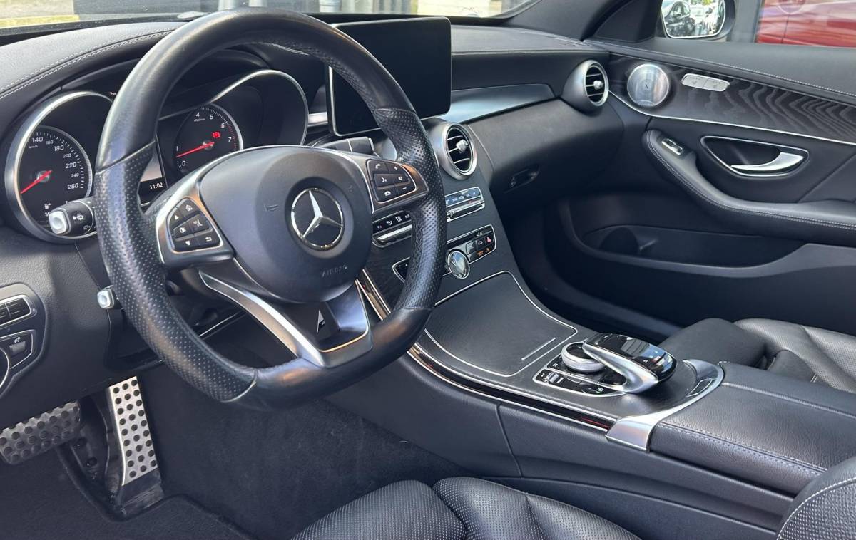 Mercedes-Benz C-Klasse Mercedes-Benz C-klasse Estate 400 4MATIC Prestige 333PK | AMG | AUTOMAAT | Onderhoudshistorie | Burmester Audio | Stoelverkoeling | Stoelverwarming | Parkeersensoren | Lederen Bekleding | Elektrische Stoel | Elektrische Achterklep | 18 Inch | All Season |