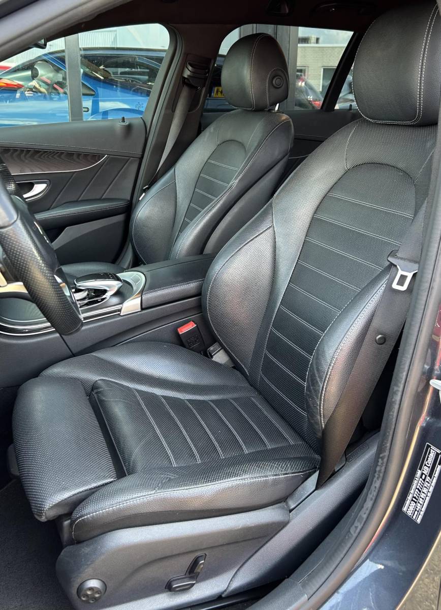Mercedes-Benz C-Klasse Mercedes-Benz C-klasse Estate 400 4MATIC Prestige 333PK | AMG | AUTOMAAT | Onderhoudshistorie | Burmester Audio | Stoelverkoeling | Stoelverwarming | Parkeersensoren | Lederen Bekleding | Elektrische Stoel | Elektrische Achterklep | 18 Inch | All Season |