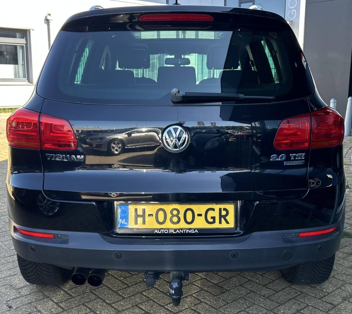 Volkswagen Tiguan Volkswagen Tiguan 2.0 TSI Sport&Style 4motion R-line Edition 179PK | Nette Staat! | AUTOMAAT | PANO | Trekhaak | Parkeersensoren Voor en Achter | Stoelverwarming | Climate Control | Cruise Control | DAB+ Pioneer |