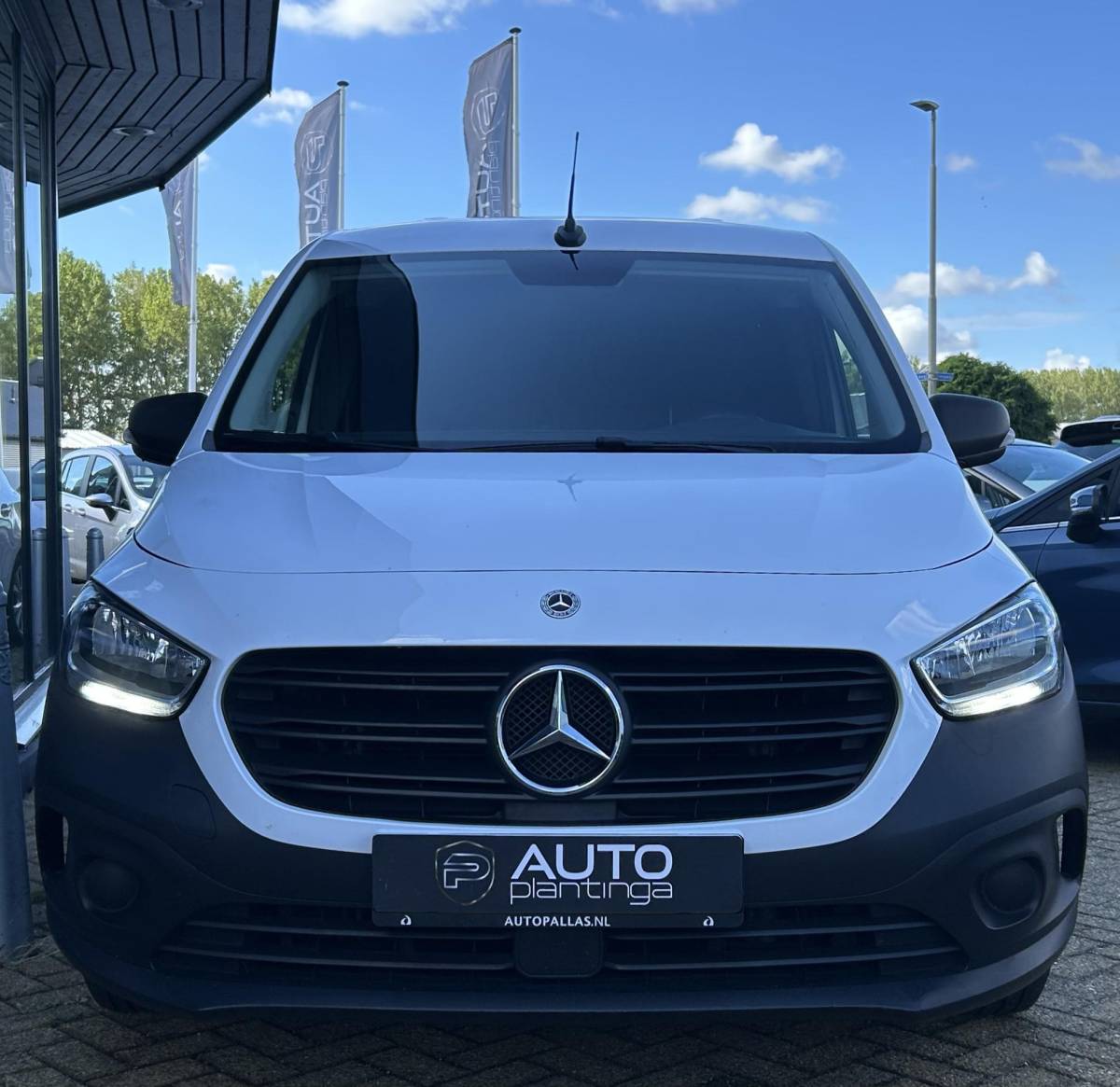 Mercedes-Benz Citan Mercedes-Benz Citan 108 CDI L1 Pro | NIEUWE MODEL | Trekhaak | Airco | 2 Sleutels |