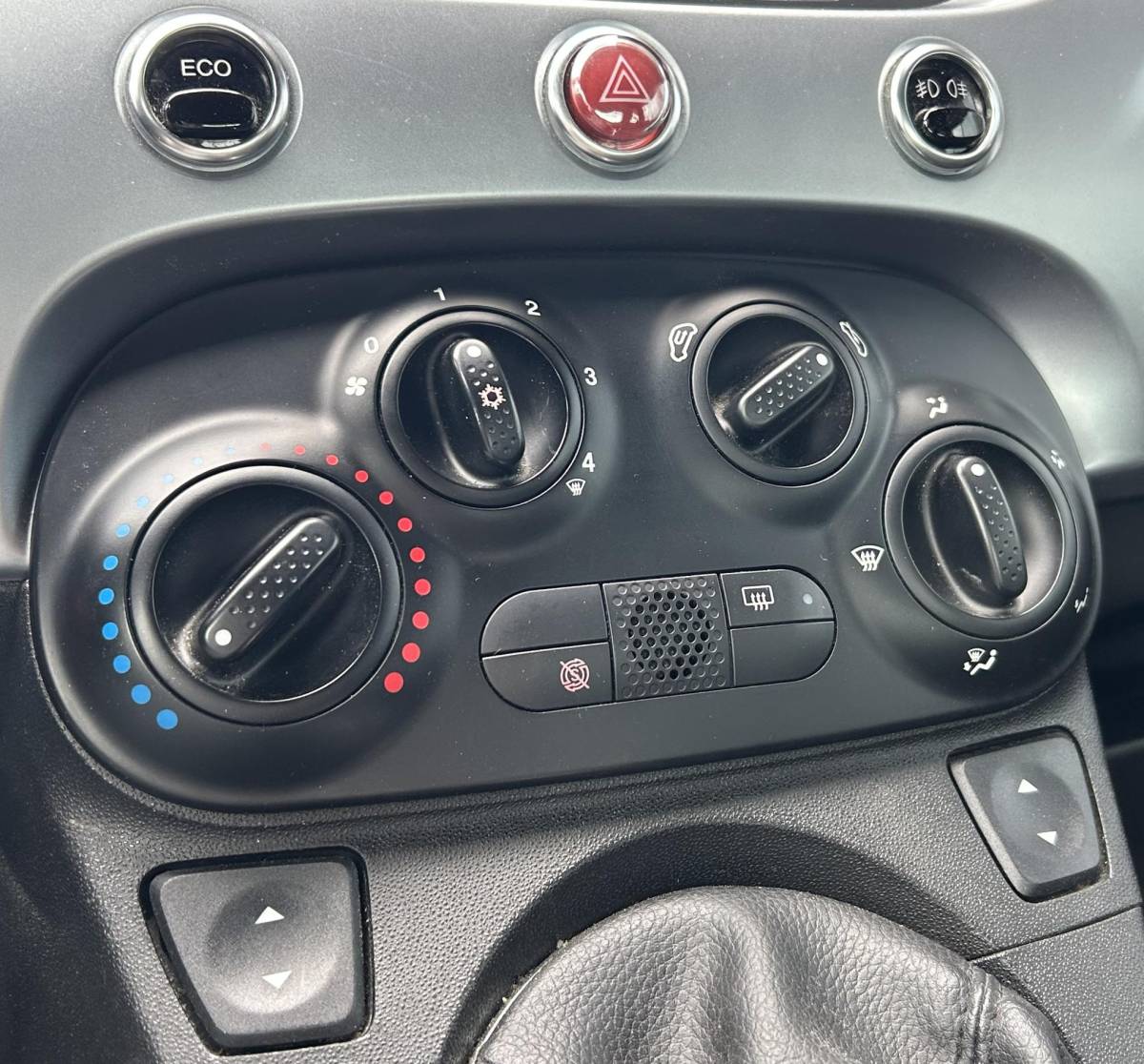 Fiat 500 Fiat 500 0.9 TwinAir Turbo 500S 80PK | NL AUTO | NAP | Onderhoudshistorie | Abarth-pakket | Side Skirts | Achterspoiler | Sport Velgen | Parkeersensoren | Luxe Bekleding | Airco | Elektrische Ramen | 2 Sleutels |