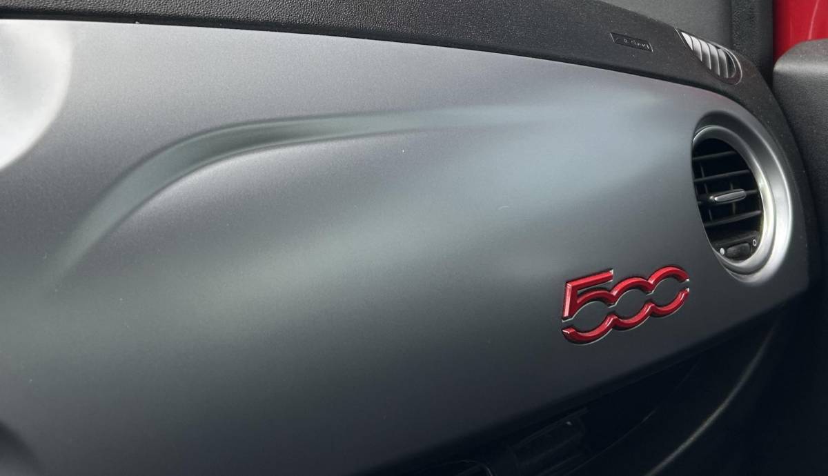 Fiat 500 Fiat 500 0.9 TwinAir Turbo 500S 80PK | NL AUTO | NAP | Onderhoudshistorie | Abarth-pakket | Side Skirts | Achterspoiler | Sport Velgen | Parkeersensoren | Luxe Bekleding | Airco | Elektrische Ramen | 2 Sleutels |