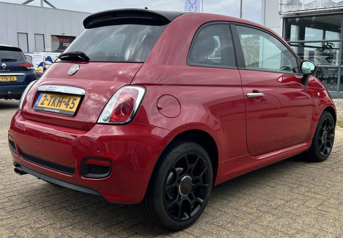 Fiat 500 Fiat 500 0.9 TwinAir Turbo 500S 80PK | NL AUTO | NAP | Onderhoudshistorie | Abarth-pakket | Side Skirts | Achterspoiler | Sport Velgen | Parkeersensoren | Luxe Bekleding | Airco | Elektrische Ramen | 2 Sleutels |