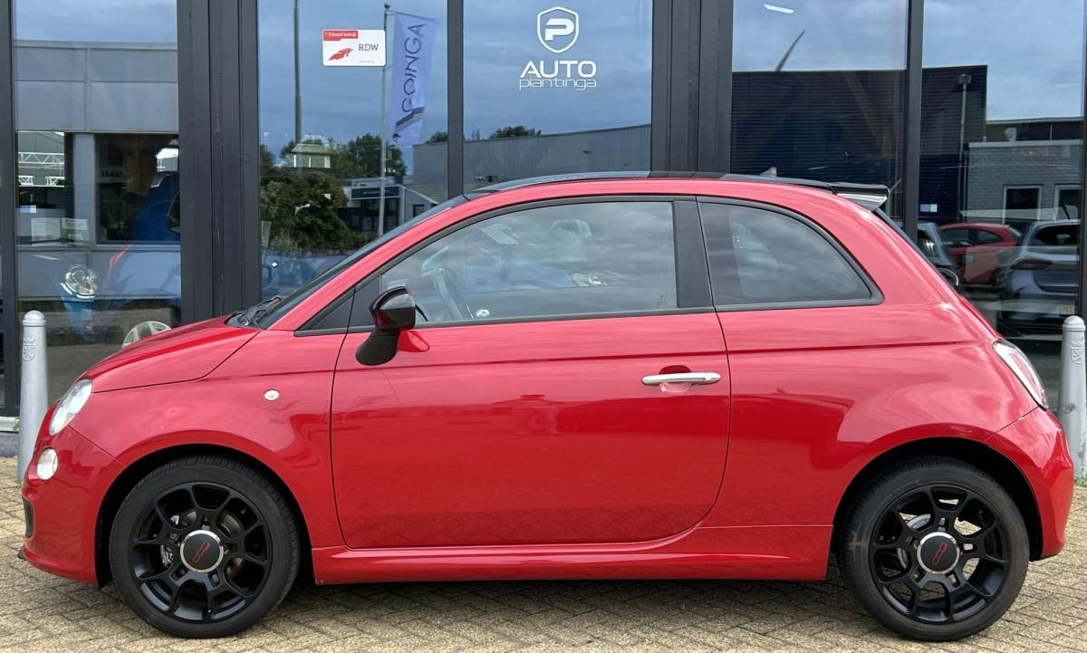 Fiat 500 Fiat 500 0.9 TwinAir Turbo 500S 80PK | NL AUTO | NAP | Onderhoudshistorie | Abarth-pakket | Side Skirts | Achterspoiler | Sport Velgen | Parkeersensoren | Luxe Bekleding | Airco | Elektrische Ramen | 2 Sleutels |