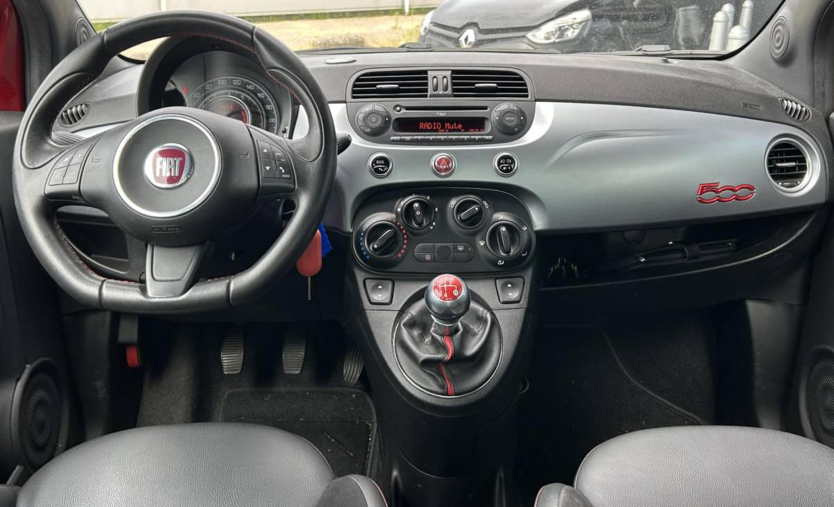 Fiat 500 Fiat 500 0.9 TwinAir Turbo 500S 80PK | NL AUTO | NAP | Onderhoudshistorie | Abarth-pakket | Side Skirts | Achterspoiler | Sport Velgen | Parkeersensoren | Luxe Bekleding | Airco | Elektrische Ramen | 2 Sleutels |