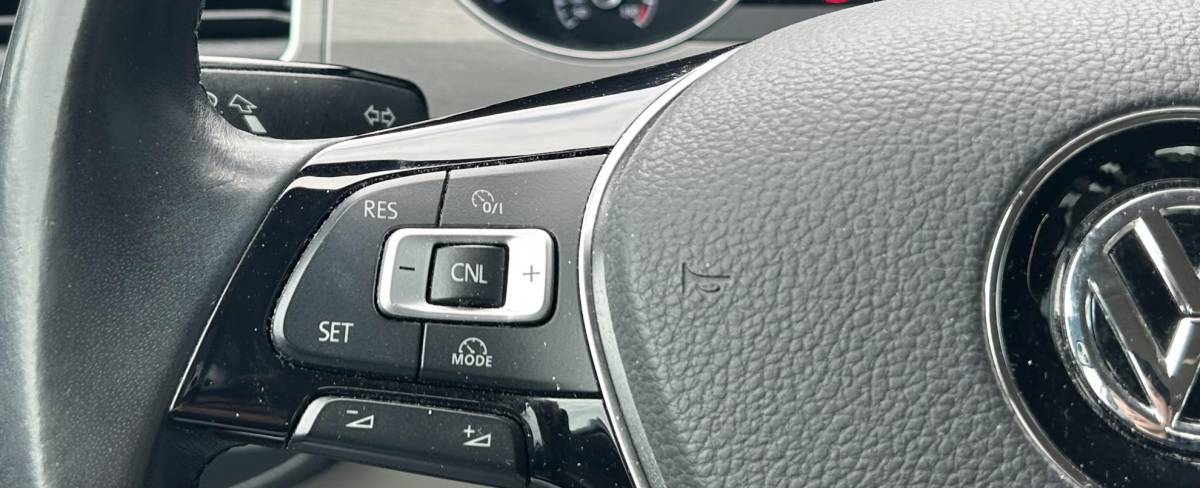 Volkswagen Golf Sportsvan Volkswagen Golf Sportsvan 1.4 TSI Business Edition 150PK | UNIEK! | DEALERONDERHOUDEN! | Achteruitrijcamera | Navigatie | Parkeersensoren Voor en Achter | Climate Control | Cruise Control | 2 Sleutels | Lichtmetalen Velgen |