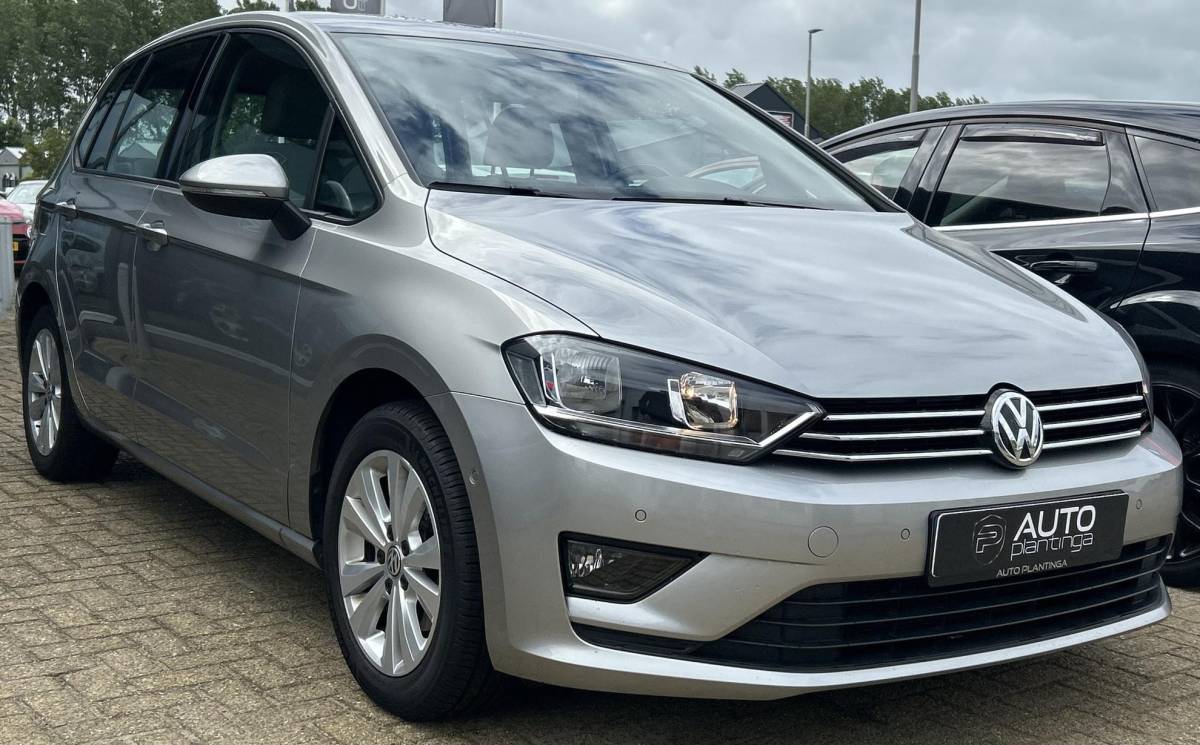 Volkswagen Golf Sportsvan Volkswagen Golf Sportsvan 1.4 TSI Business Edition 150PK | UNIEK! | DEALERONDERHOUDEN! | Achteruitrijcamera | Navigatie | Parkeersensoren Voor en Achter | Climate Control | Cruise Control | 2 Sleutels | Lichtmetalen Velgen |