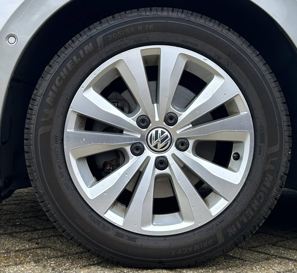 Volkswagen Golf Sportsvan Volkswagen Golf Sportsvan 1.4 TSI Business Edition 150PK | UNIEK! | DEALERONDERHOUDEN! | Achteruitrijcamera | Navigatie | Parkeersensoren Voor en Achter | Climate Control | Cruise Control | 2 Sleutels | Lichtmetalen Velgen |