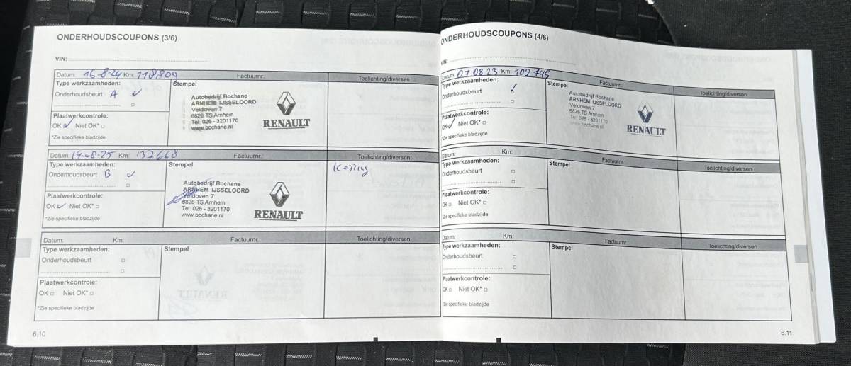 Renault Captur Renault Captur 0.9 TCe Intens 90PK | 1e Eigenaar | Dealeronderhouden | Nette Staat | NL AUTO | NAP | R-Link | Bose | Trekhaak | Achteruitrijcamera | Carplay | Navigatie | 2 Sleutels | Premium Kleur |