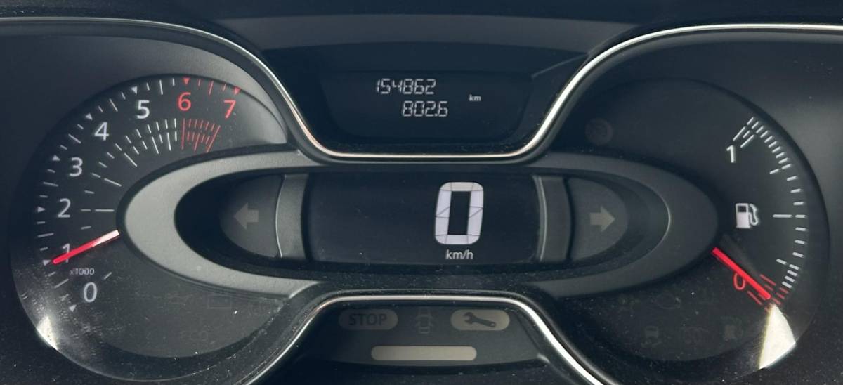 Renault Captur Renault Captur 0.9 TCe Intens 90PK | 1e Eigenaar | Dealeronderhouden | Nette Staat | NL AUTO | NAP | R-Link | Bose | Trekhaak | Achteruitrijcamera | Carplay | Navigatie | 2 Sleutels | Premium Kleur |