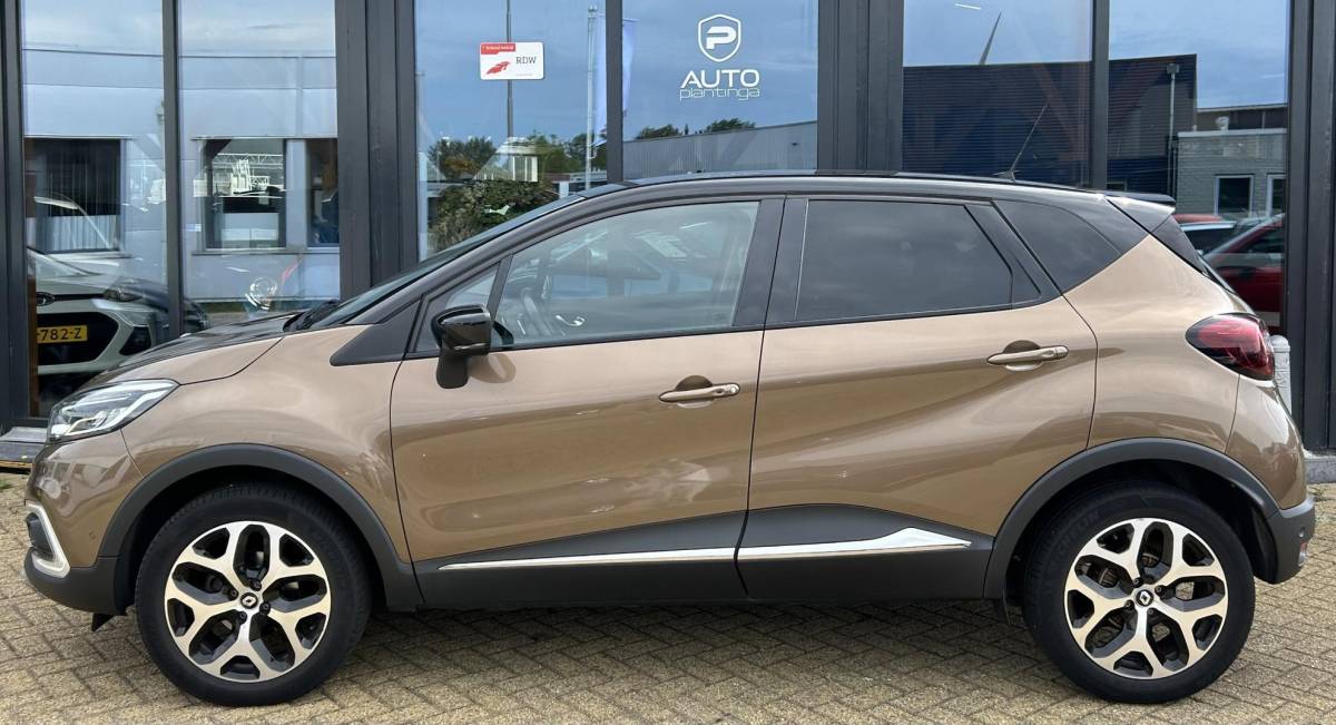 Renault Captur Renault Captur 0.9 TCe Intens 90PK | 1e Eigenaar | Dealeronderhouden | Nette Staat | NL AUTO | NAP | R-Link | Bose | Trekhaak | Achteruitrijcamera | Carplay | Navigatie | 2 Sleutels | Premium Kleur |