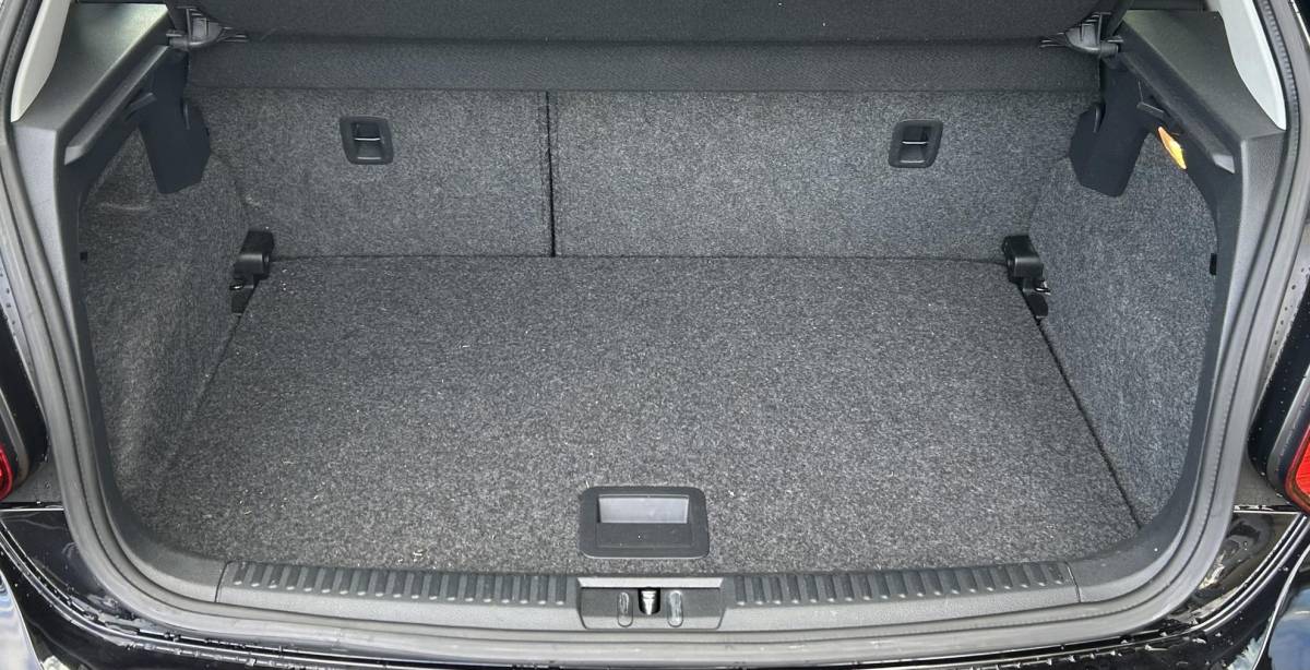 Volkswagen Polo Volkswagen Polo 1.2 TSI Cross 90PK | Nette Staat | NL AUTO | NAP | Onderhoudshistorie | Climate Control | Cruise Control | 17 Inch | 2 Sleutels |