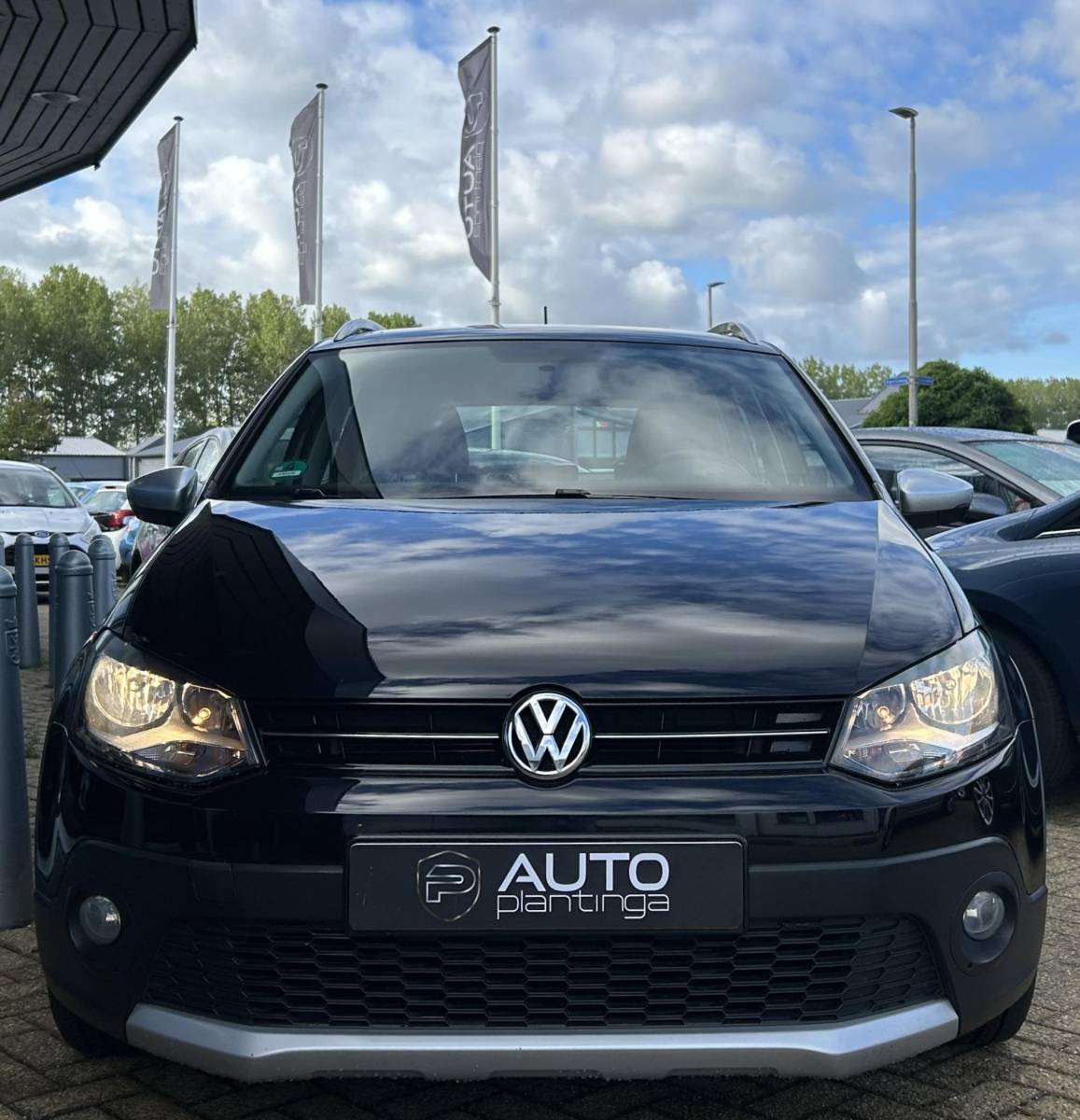 Volkswagen Polo Volkswagen Polo 1.2 TSI Cross 90PK | Nette Staat | NL AUTO | NAP | Onderhoudshistorie | Climate Control | Cruise Control | 17 Inch | 2 Sleutels |