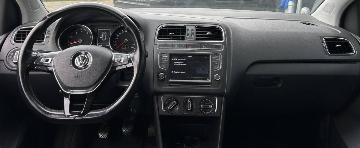 Volkswagen Polo Volkswagen Polo 1.2 TSI Highline 90PK | Volledige Onderhoudshistorie | 5 Deurs | Parkeersensoren Voor en Achter | Airco | Cruise Control | Lichtmetalen Velgen | 2 Sleutels | Armsteun |