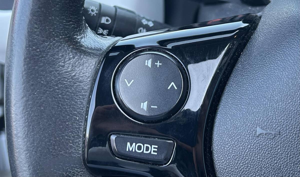 Peugeot 108 Peugeot 108 1.2 VTi Allure Top 82PK | Volledige Onderhoudshistorie | D Riem is Vervangen | Elektrisch Cabrio dak | Groot Scherm | 5 Deurs | NL AUTO | NAP | Airco | Keyless Entry | Keyless Start | Lichtmetalen Velgen | Getint Glass | Armsteun | 2 Sleutels |