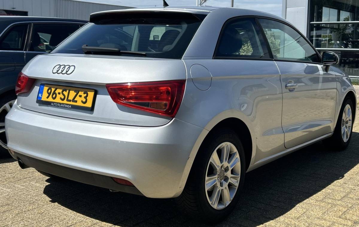 Audi A1 Audi A1 1.2 TFSI Attraction Pro Line Business 86PK | 2e Eigenaar | NL AUTO | NAP | Onderhoudshistorie | Navigatie | Airco | Lichtmetalen Velgen | 2 Sleutels |