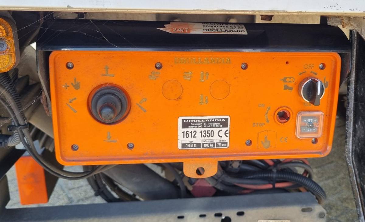 FUSO Canter FUSO Canter 3C13 3.0 DI 340 4×2 3,5t | AUTOMAAT | 1e Eigenaar | NL AUTO | Nette Staat | Nieuwe APK | D Hollandia Citybox met Laadklep | Automatische Airco | Achteruitrijcamera | Chauffeurstoel met horizontaalvering | Sleutels met Afstandsbediening | Verwarmde Spiegels |