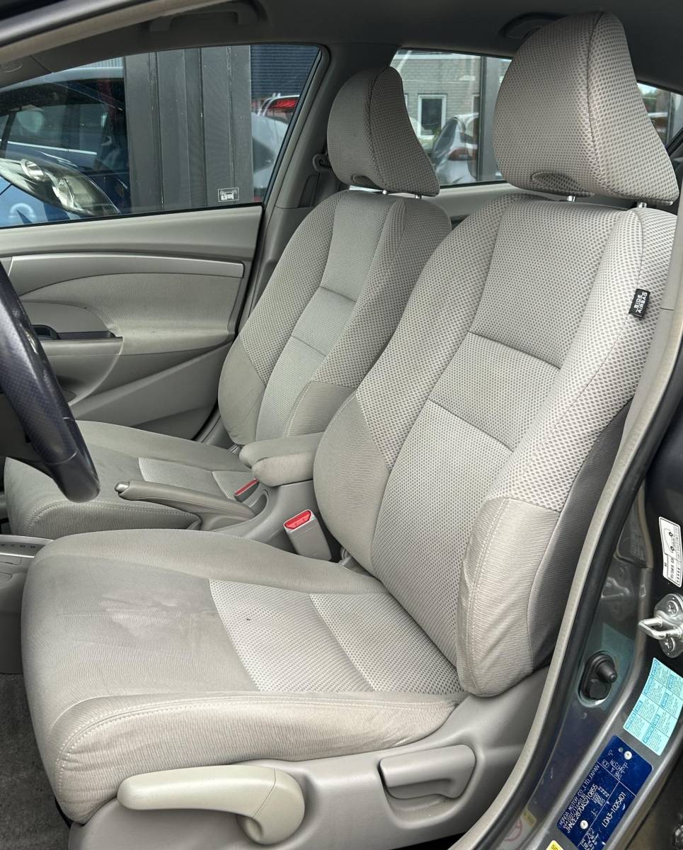Honda Insight Honda Insight 1.3 Elegance 88PK | AUTOMAAT | Zeer Zuinige Hybride | Dealeronderhouden! | 2e Eigenaar | NL AUTO | NAP | Trekhaak | Stoelverwarming | Parkeersensoren | Climate Control | Cruise Control | 2 Sleutels |