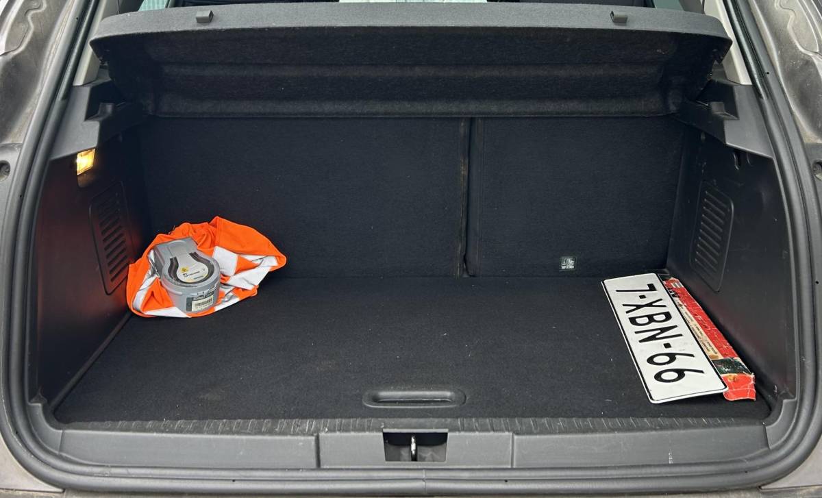 Renault Captur Renault Captur 0.9 TCe Expression 90PK | NL AUTO | Trekhaak | Airco | Cruise Control | Lichtmetalen Velgen | NAP | 2 Sleutels | NIEUWE APK | Sidesteps |