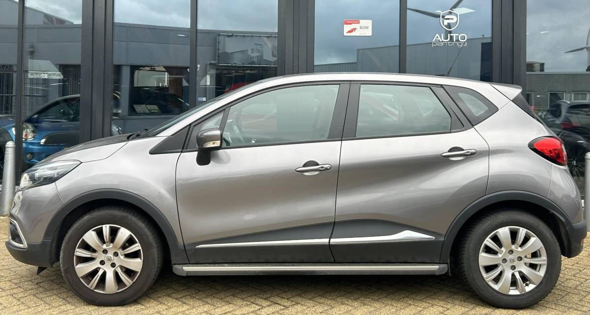 Renault Captur Renault Captur 0.9 TCe Expression 90PK | NL AUTO | Trekhaak | Airco | Cruise Control | Lichtmetalen Velgen | NAP | 2 Sleutels | NIEUWE APK | Sidesteps |
