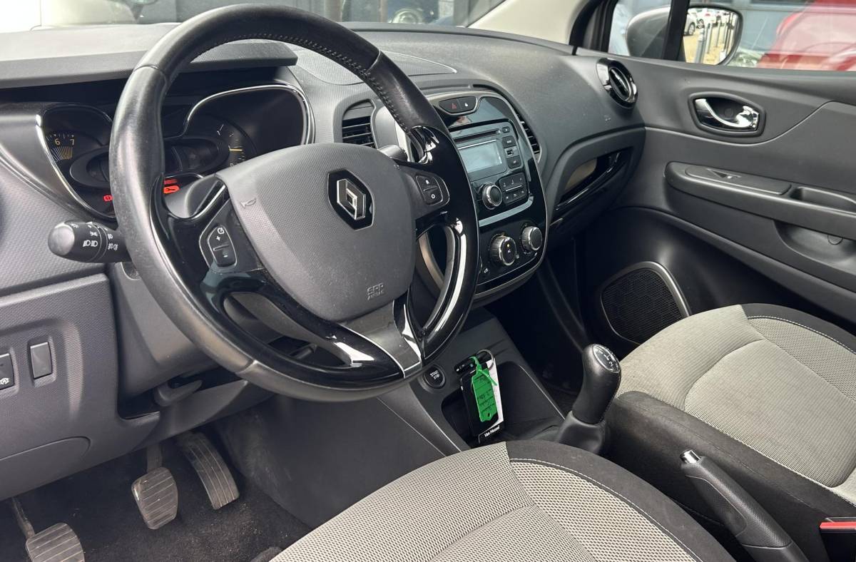 Renault Captur Renault Captur 0.9 TCe Expression 90PK | NL AUTO | Trekhaak | Airco | Cruise Control | Lichtmetalen Velgen | NAP | 2 Sleutels | NIEUWE APK | Sidesteps |