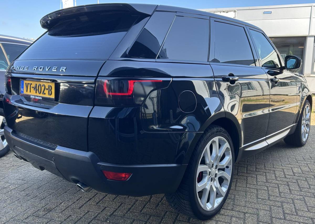 Land Rover Range Rover Land Rover Range Rover Sport 3.0 | GRIJS Kenteken | BTW | Nieuwe Revisiemotor | 22inch | Achteruitrijcamera | Elektrische Trekhaak | 3500KG TREKGEWICHT | Luchtvering | Elektrische Achterklep | Navigatie | Elektrische Stoel | Leder | DAB+ | Keyless | LED |