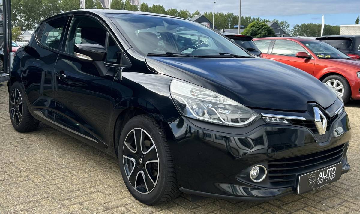 Renault Clio Renault Clio 0.9 TCe Dynamique 90PK | NL AUTO | NAP | Trekhaak | Climate Control | Cruise Control | Keyless Entry | Keyless Start | Lichtmetalen Velgen | 2 Sleutels |