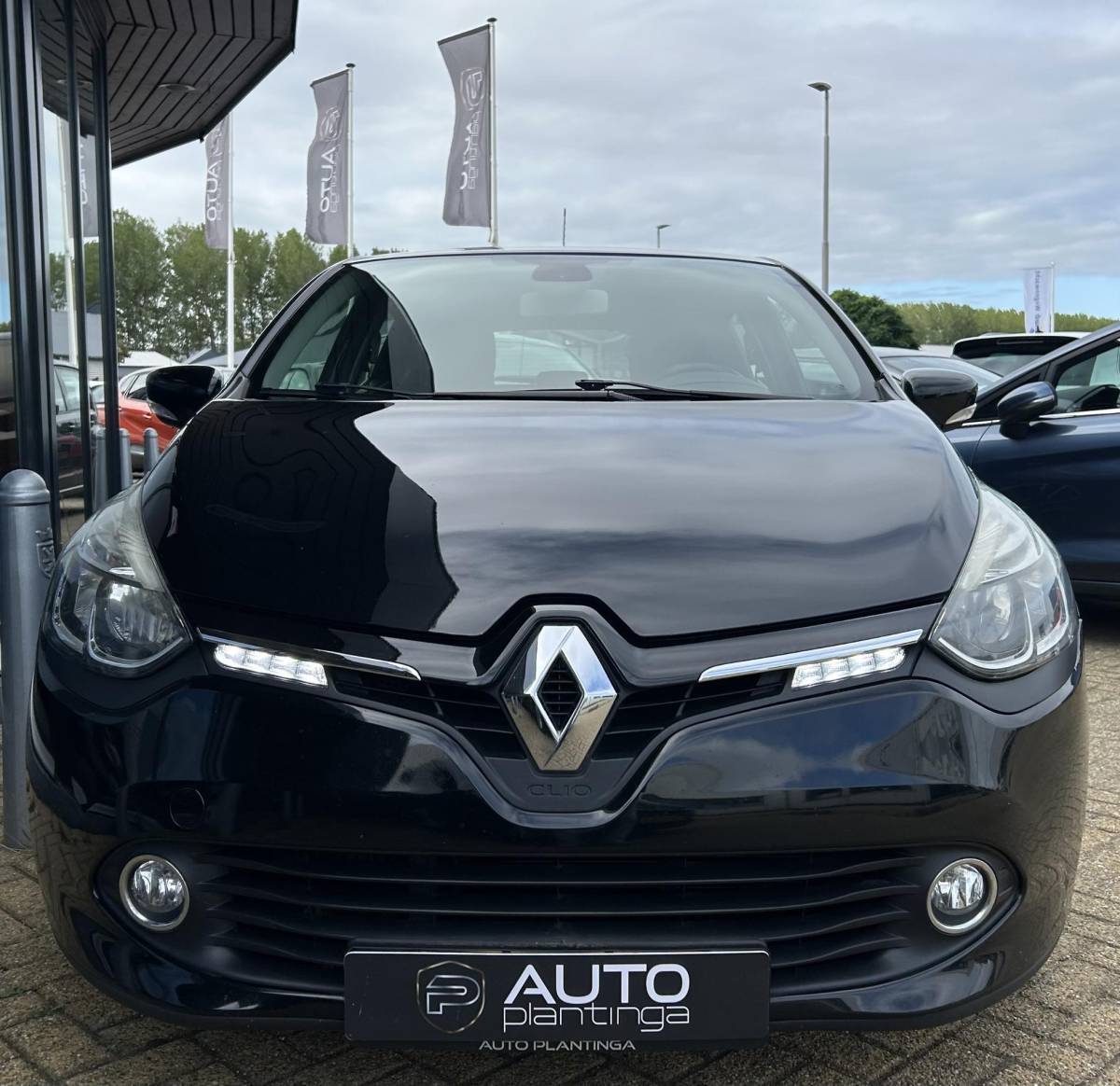 Renault Clio Renault Clio 0.9 TCe Dynamique 90PK | NL AUTO | NAP | Trekhaak | Climate Control | Cruise Control | Keyless Entry | Keyless Start | Lichtmetalen Velgen | 2 Sleutels |