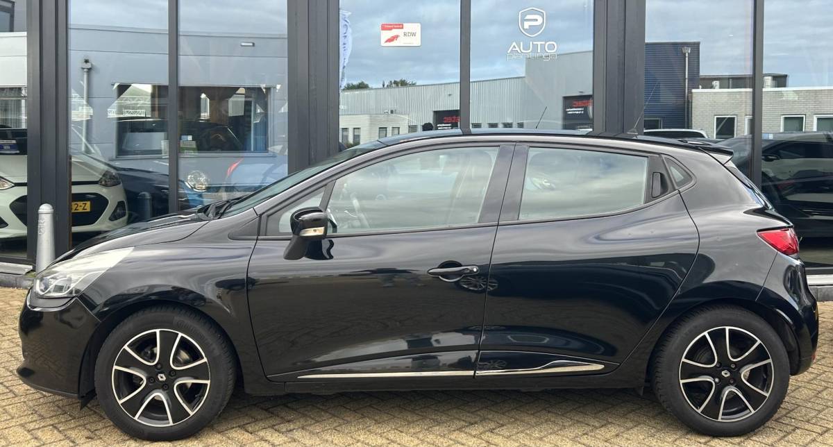 Renault Clio Renault Clio 0.9 TCe Dynamique 90PK | NL AUTO | NAP | Trekhaak | Climate Control | Cruise Control | Keyless Entry | Keyless Start | Lichtmetalen Velgen | 2 Sleutels |