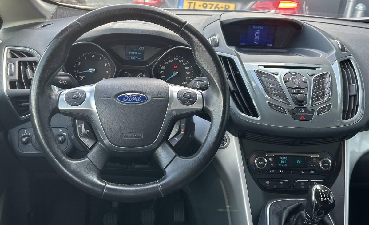 Ford C-MAX Ford C-Max 1.6 Titanium 125PK | Trekhaak | 2e Eigenaar | NL AUTO | NAP | Parkeersensoren | Navigatie | Climate Control | Cruise Control | Voorruitverwarming | 2 Sleutels |